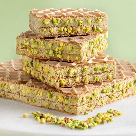 Dubai Duo Wafer (Pistachio and Kadayif Cream Filled) - 144 Pieces x 36 gr