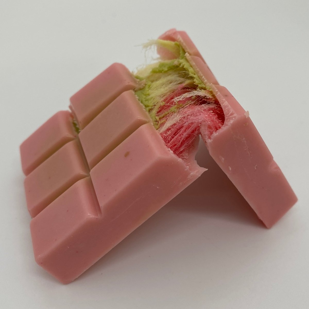 Angel Hair Raspberry Chocolate with Pistachio & Cotton Candy - 55gr - Aladdin Business