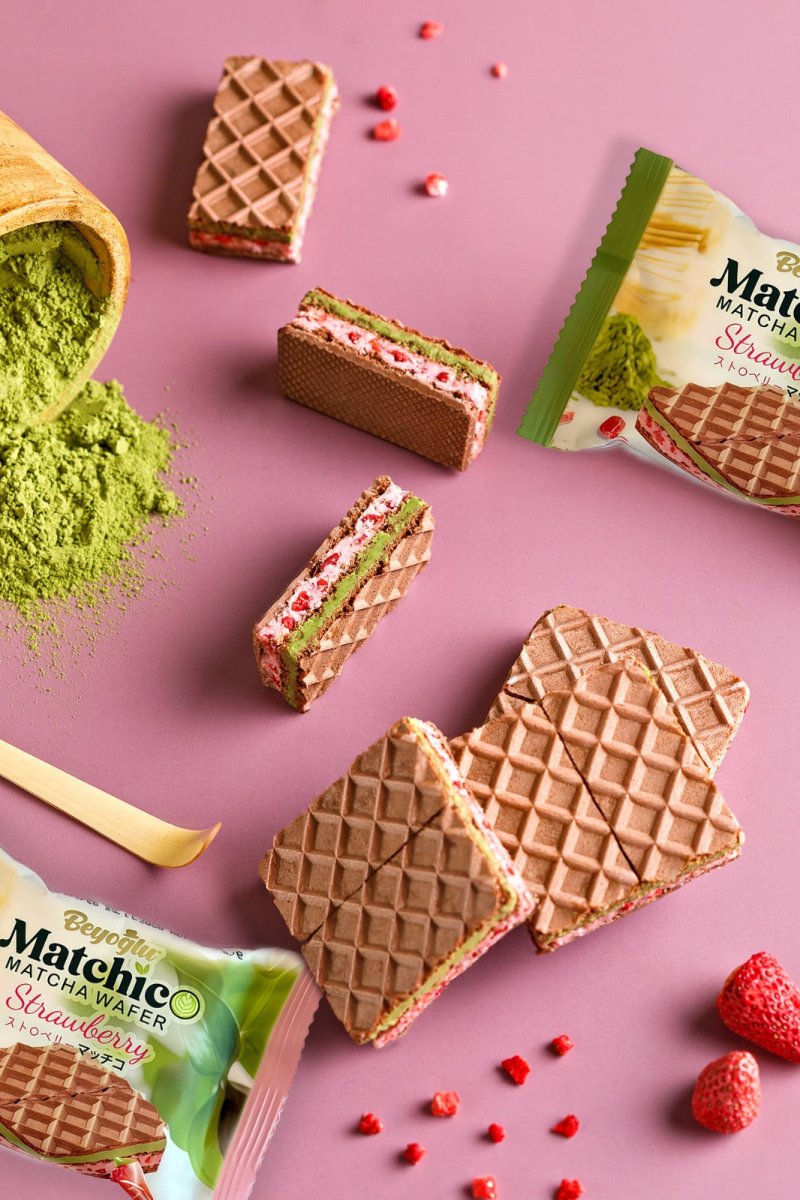 Matchico Premium Matcha Wafer - Strawberry Cream - 144 Pieces x 32g