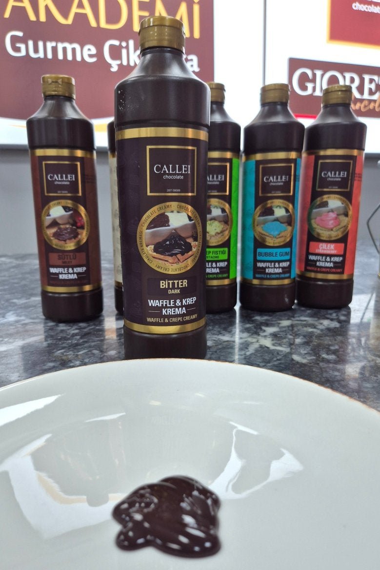 Callei Bitter Chocolate Sauce for Waffle, Pancake, Crepe & Fondue 1000gr - Aladdin Business