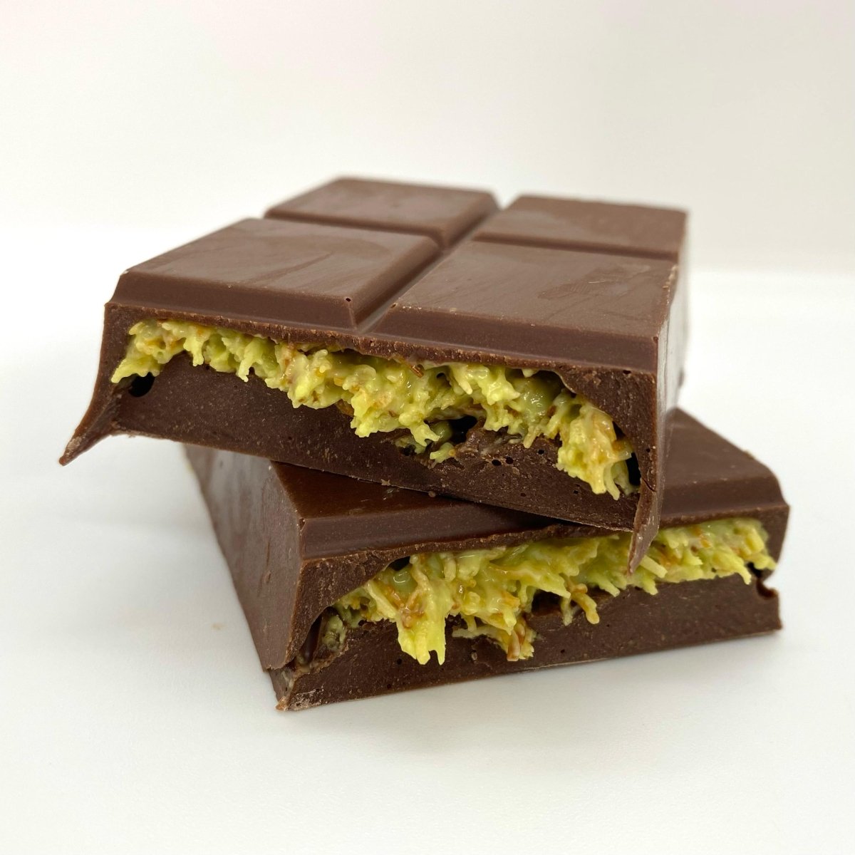 V - Gift Pistachio Praline Dubai Chocolate Bar - 146g - Aladdin Business